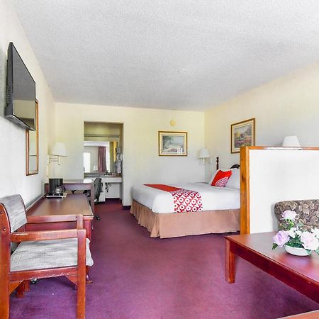 Oyo Hotel Tyler Lindale Екстер'єр фото